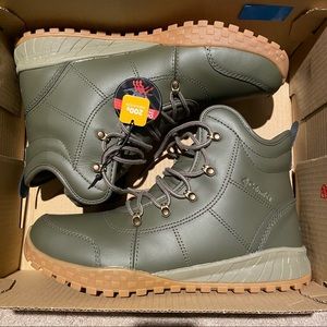 NEW IN BOX! Men’s Fairbanks Rover Boots - Peatmoss, Sage - Size 11.5